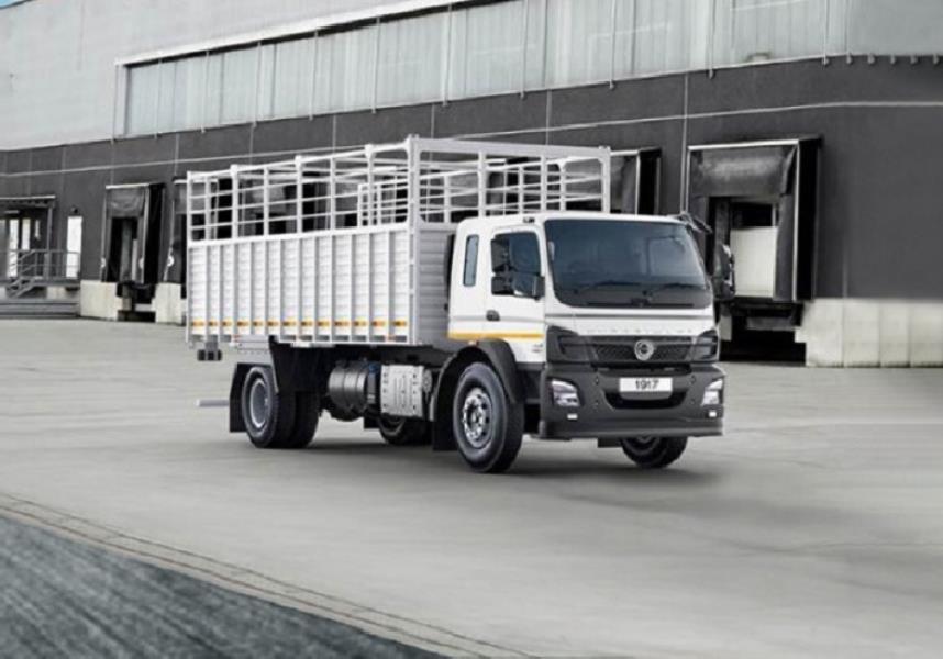 Bharatbenz 1917r Bs6 Price, Specifications, Mileage & Images 